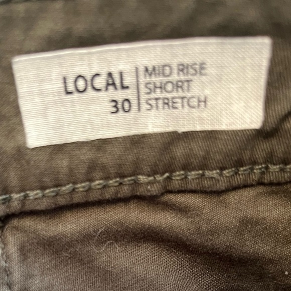 Buffalo David Bitton Olive Green Women's Shorts size 30 - Picture 3 of 5